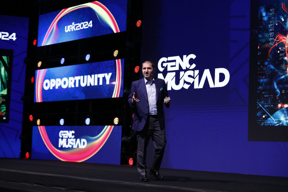 UGİK2024 The Global Harmony Zirvesi “Opportunity” oturumunda son olarak DEİK Dijital Teknolojiler İş Konseyi Kurucu Başkanı Sn. Erdem Erkul konuşmalarını gerçekleştirdi. #UGİK #TheGlobalHarmony