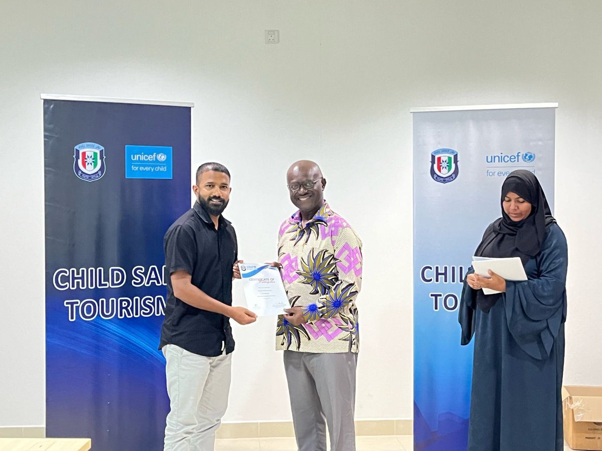 UNICEFMaldives's tweet photo. Wrapped up the Child Safe Tourism Training for local tourism operators in K. Maafushi.

UNICEF works with @PoliceMv to train staff &amp; management of tourism establishments in different atolls aiming to prevent exploitation of children within the travel &amp; tourism industry. https://t.co/mxXgOaJelL
