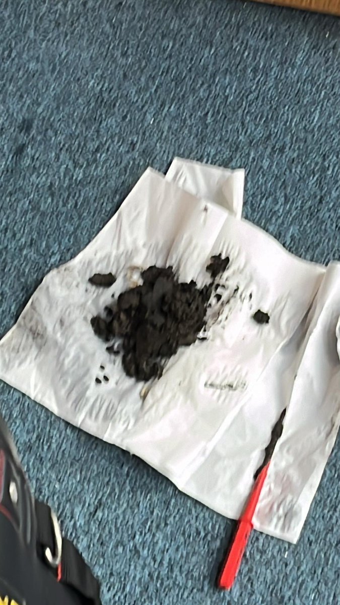 NorfolkHouseSe8's tweet photo. Day 25 of hot water outages in our building. Engineer found silt inside our risers and concerned about cloudy water took a sample. Are we being poisoned? @vickyfoxcroft @nearlylegal @EOCS_Official @HarryScoffin @michaelgove @luhc @LewishamCouncil @HousingOmbuds @ScandalUk https://t.co/ltO0u1IETm