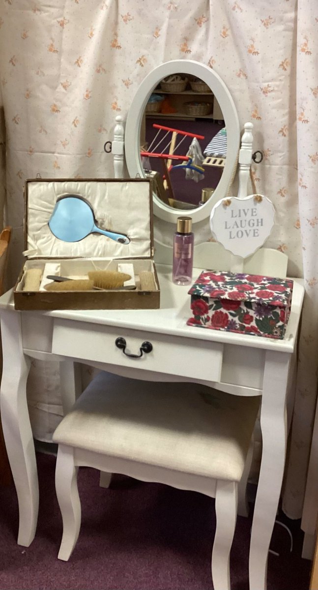 Mrs Usher Reception tweet media