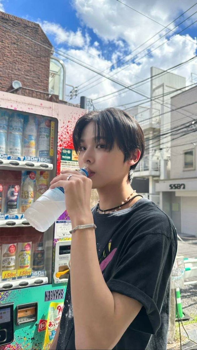 lechatnoiriku's tweet photo. 🥹🫵🏻 https://t.co/b3RcH9znLH
