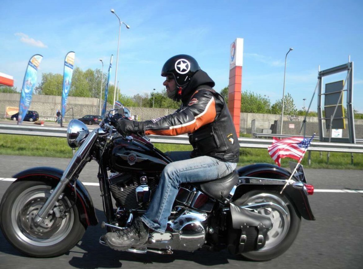 𝕳𝖆𝖗𝖑𝖊𝖞 𝕯𝖆𝖛𝖎𝖉𝖘𝖔𝖓 𝕮𝖑𝖚𝖇 𝖂𝖊𝖊𝖗𝖙 (@hdrow_) on Twitter photo 