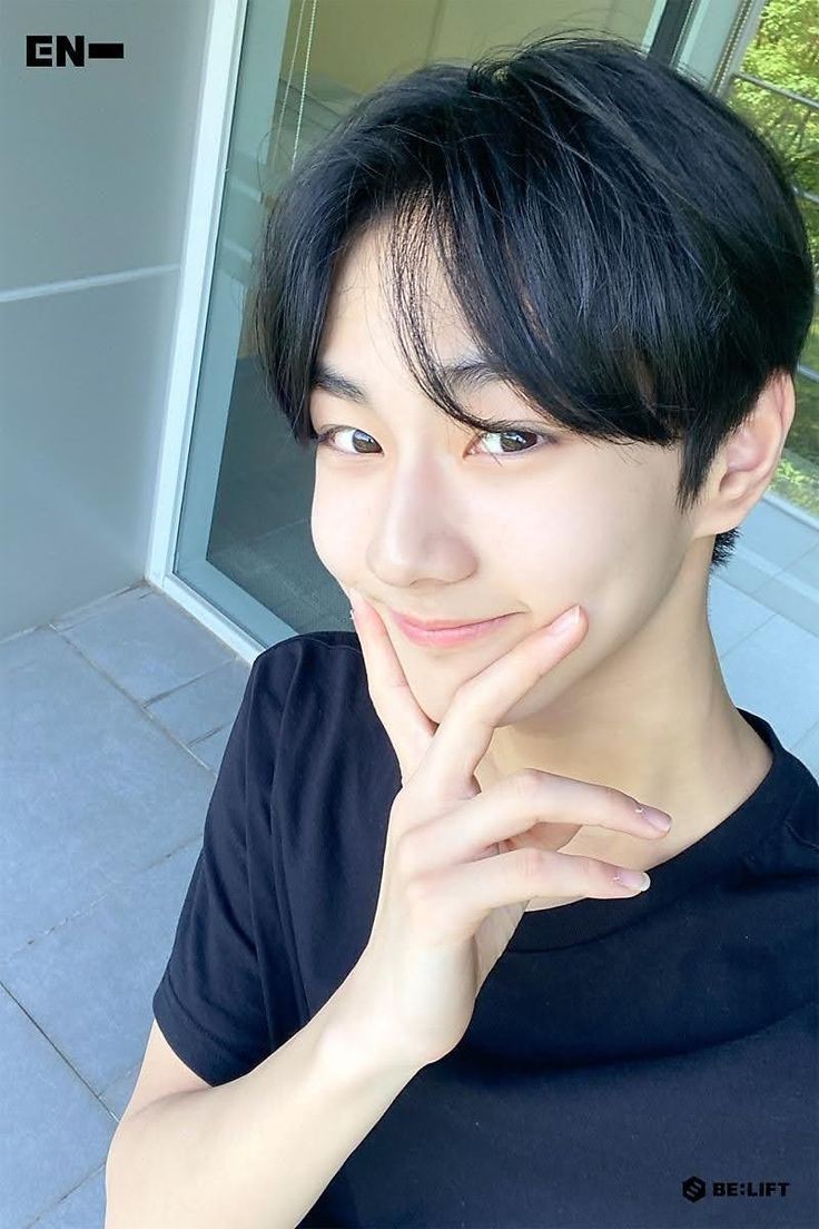 WorldEngene's tweet photo. Cómo sabemos, nuestro líder está cumpliendo años, de la noche a la mañana ya tiene 20 🥹 así que el staff de ENGENE WORLD trae un regalo especial, presentamos las 20 razones del por qué Yang Jungwon es especial... ❤🩹
#JUNGWONisFOREVERYANG
#JungwonLoveNotes https://t.co/h30wEI6wUb