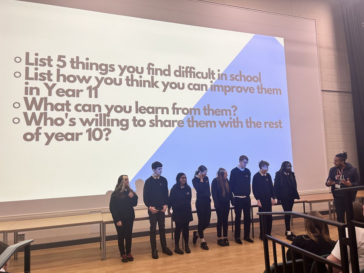 PrioryPSCHE's tweet photo. What an inspiring morning for our Y10 students! A huge thank you to Junior Saunders for delivering such an engaging workshop on Growth Mindset and Apprenticeships! 🌟 @Priorycsa @JodieSilmon @JamesWilmot74 @VickyBush17 https://t.co/TbEWYwGWZh