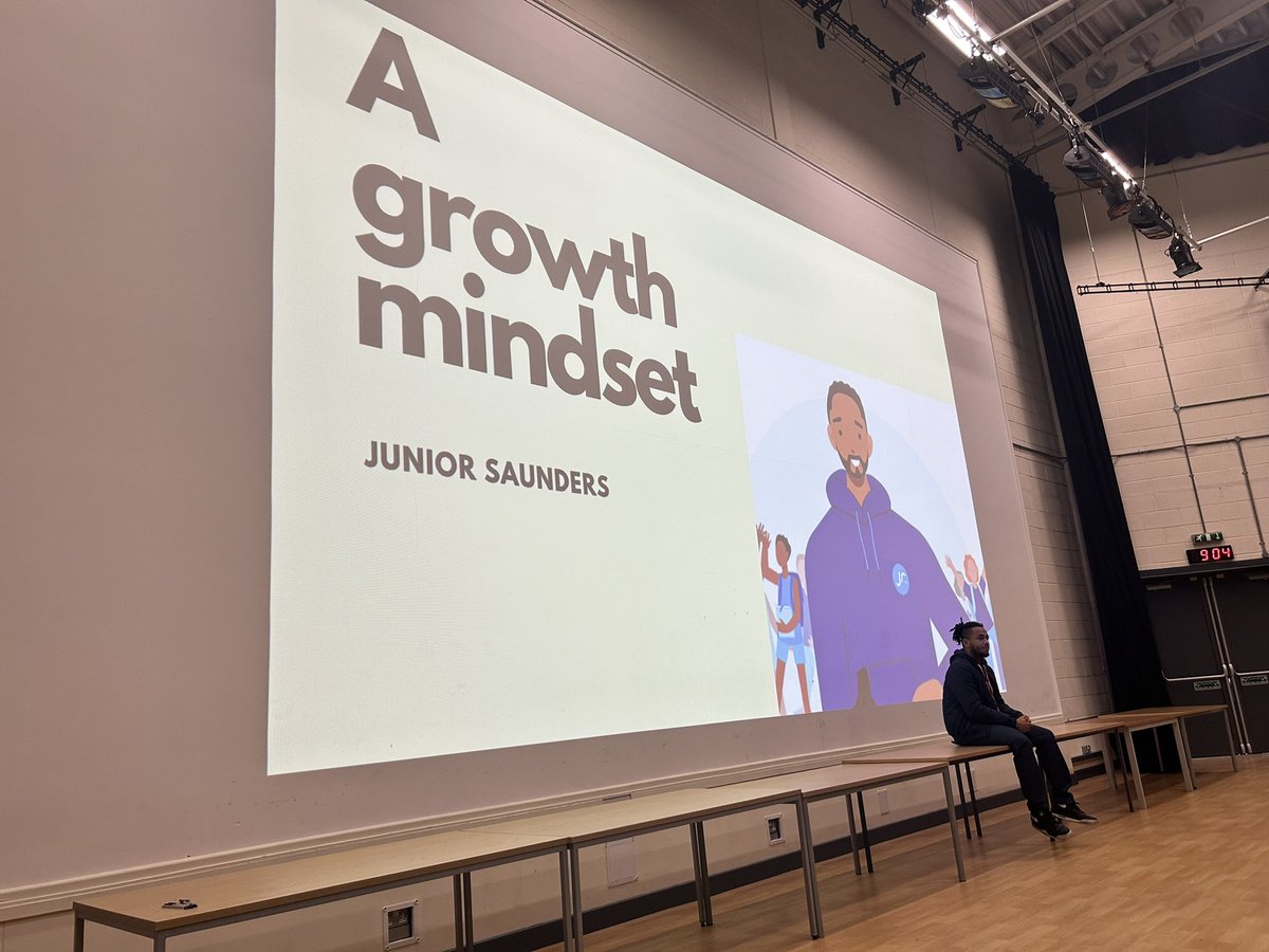 PrioryPSCHE's tweet photo. What an inspiring morning for our Y10 students! A huge thank you to Junior Saunders for delivering such an engaging workshop on Growth Mindset and Apprenticeships! 🌟 @Priorycsa @JodieSilmon @JamesWilmot74 @VickyBush17 https://t.co/TbEWYwGWZh