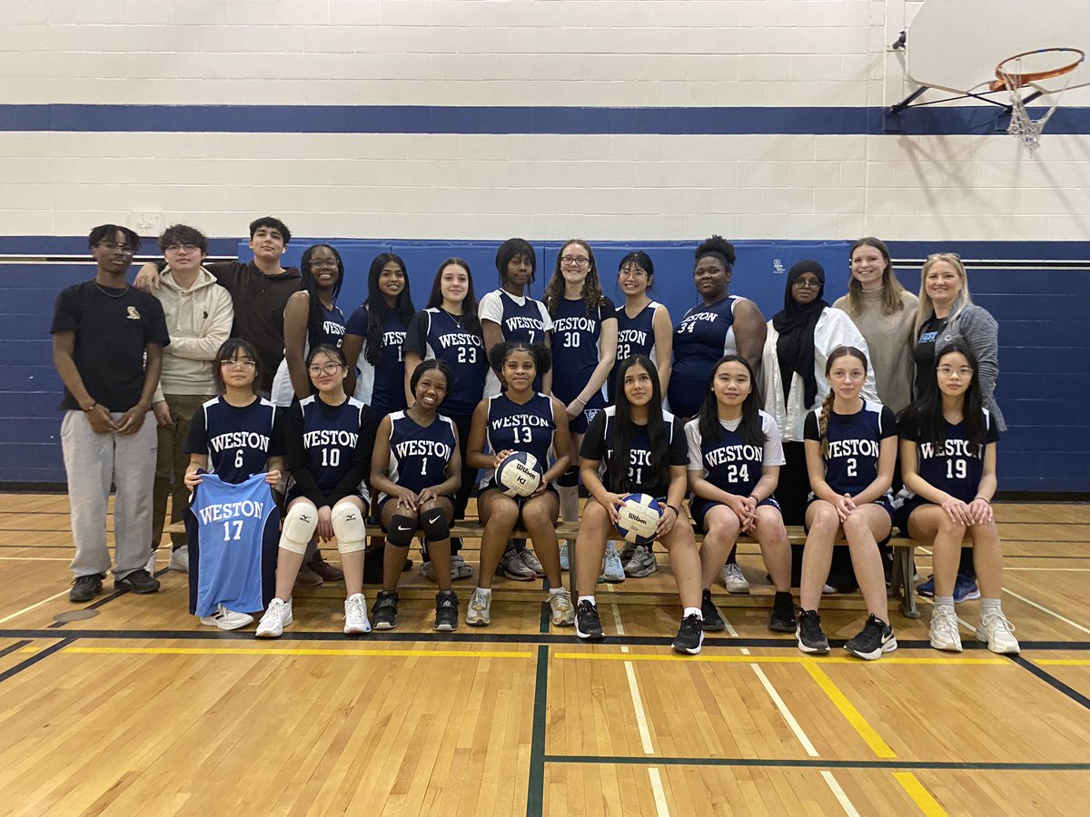 Congratulations to both of our girls’ volleyball teams, managers and coaches on their wins vs. KCI yesterday. The Sr. Team moves on to semis next week - good luck!!! @Rosanna_Deo @PaulCaramida @DrJosephJSmith @kwamelennon @JSpyropoulos @TDSSAA_TDSB @TDSB_MHWB