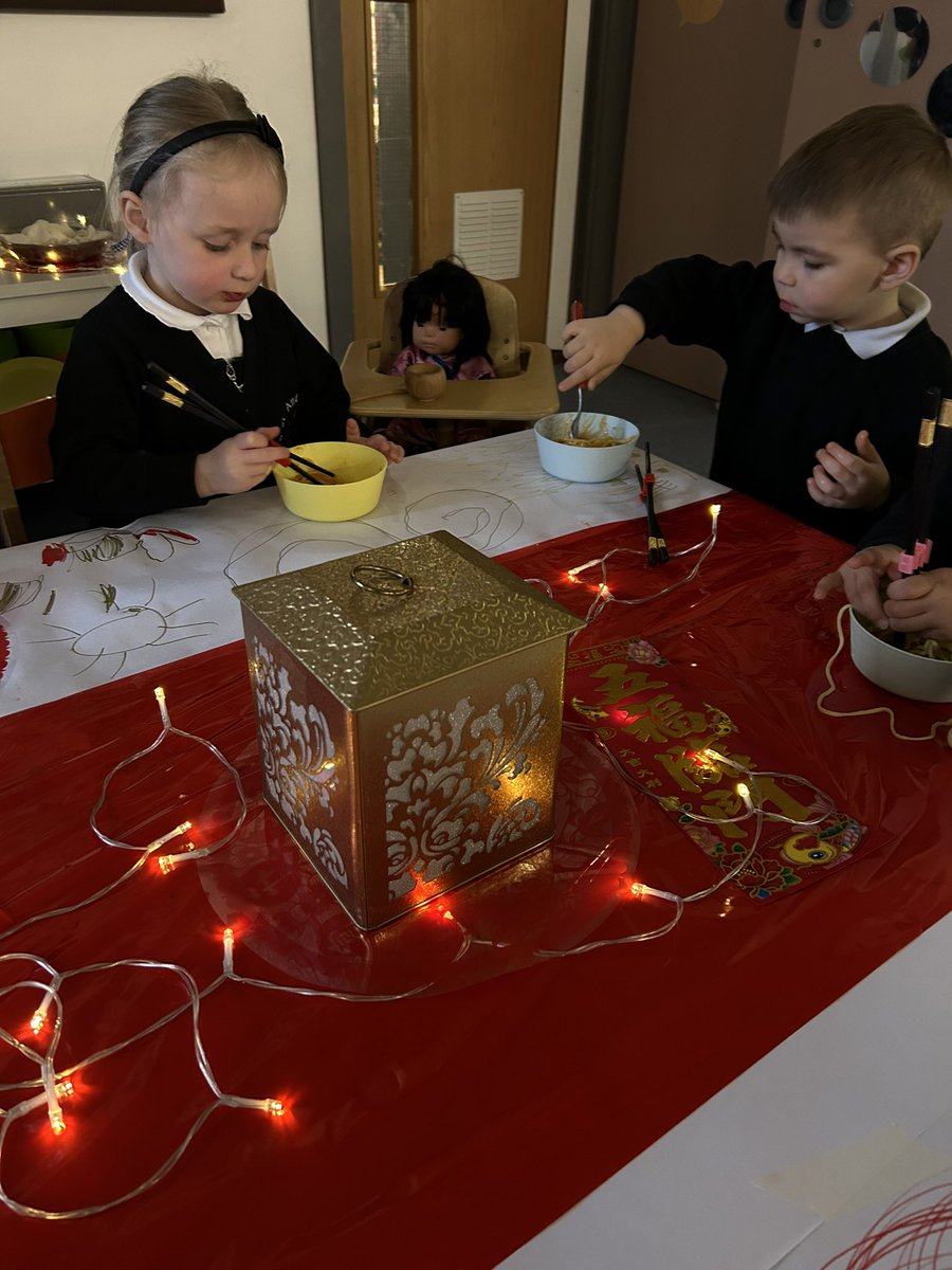 We have had a lovely morning celebrating the Lunar New Year 🎁🧧🏮✨