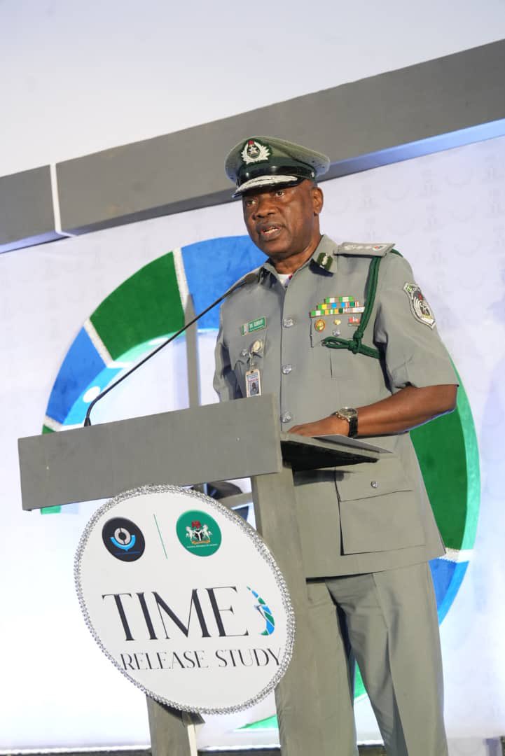 CustomsNG's tweet photo. The Comptroller General of Customs, Bashir Adewale Adeniyi MFR giving his remarks on Time Release Study.
@WCO_OMD
#TIMERELEASESTUDY https://t.co/rIH31pW2P6