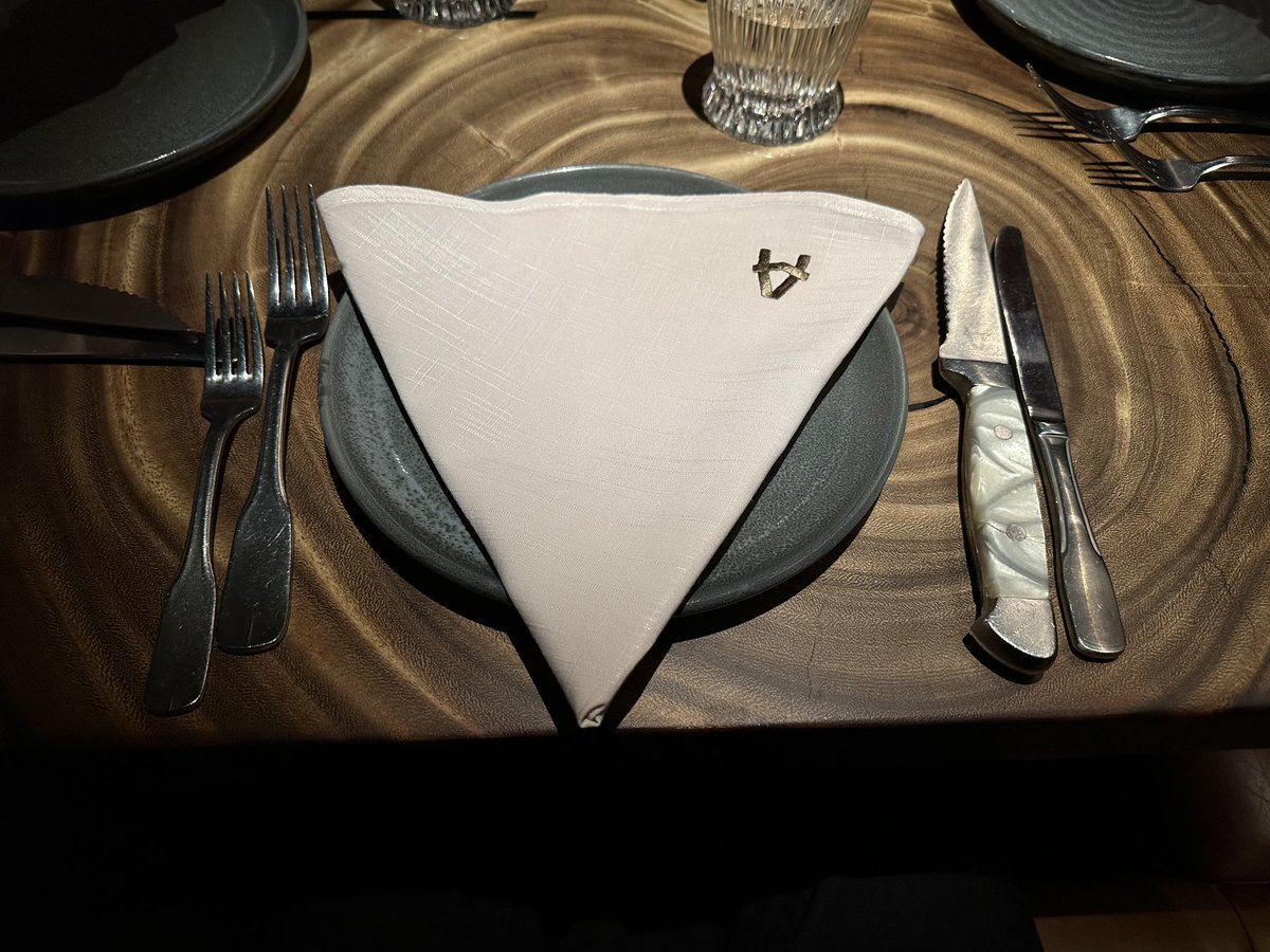 mayaxilef's tweet photo. 🐺🫧
09:43pm [AEDT]
11:43am [CET]

💌: 3x Photo

Hehehehe

Did y/n have dinner??

How’s your day?

#bangchan #channi #bubble #bubbleupdate #chanbubble #bangchanbubble #JYPEbubble https://t.co/dRwKCmQFxt