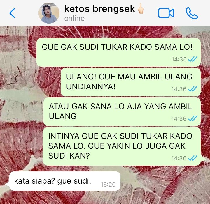thissperanza's tweet photo. : CHOCOLATE CROISSANT 

“Kalau gak bisa ambil hatinya, ambil aja croissant nya nanti dikejar kok.” 

lee haechan au 
©thissperanza 

#29harimerajutkisahbersamaandrocenta https://t.co/eT3BGZL6en