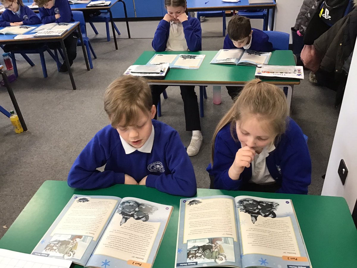 HilderthorpeSch's tweet photo. 4CT have enjoyed sharing our guided reading text and talking about what is happening within the story. Lots of fantastic discussions to connect our learning. #hildyear4 #hildread https://t.co/0VfUmmFxTB