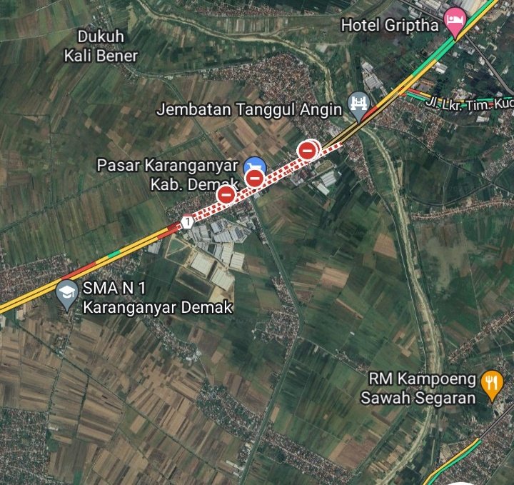 Jateng_Twit's tweet photo. Breaking News

Kondisi banjir bandang di Jalan Pantura Karanganyar menyebabkan akses jalur pantura Demak-Kudus mati total.

Mohon cari jalan alternatif ngih 🙏 https://t.co/Wpgy1qkgjc