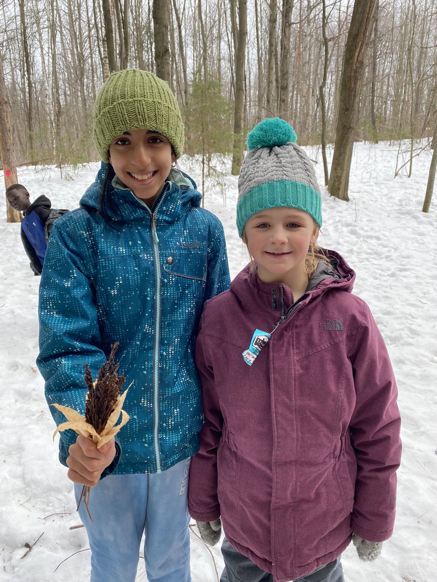 MrsEaton_BER's tweet photo. Yesterday was Winter Walk day! We explored the forest with our Grade 6 buddies. @adrianaporcari #EcoEcoEco https://t.co/SKFQuCJMjm