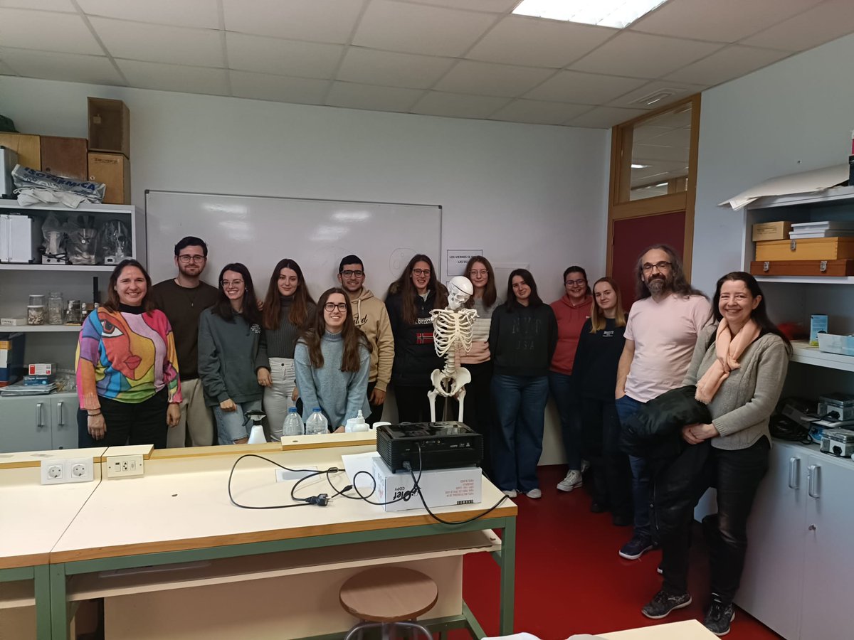 Allí estaremos <a href="/IESCLARACR/">IES CLARA CAMPOAMOR RODRÍGUEZ</a> , con los alumnos de 1º de Bachillerato, con sus profes Marta, Iñaki y Jaime, y los chicos y chicas de Enfermería y de Biotecnología de <a href="/unizar/">Universidad Zaragoza</a>