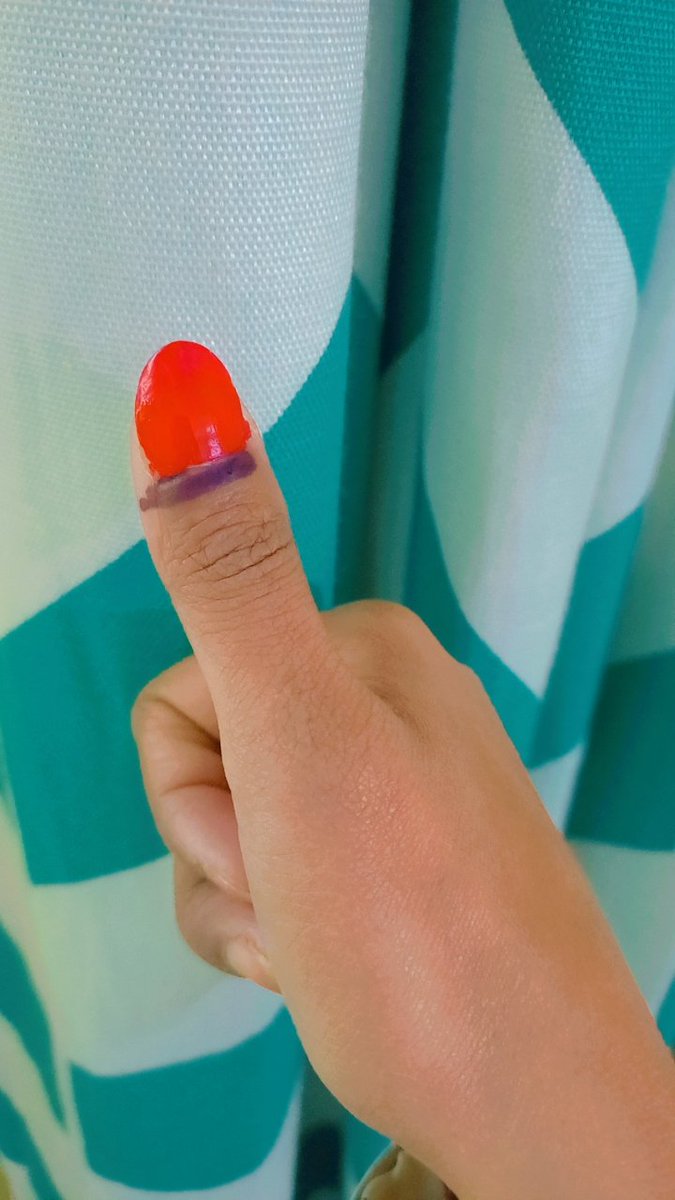 IfrahIftekhar's tweet photo. My First Vote Cast❤️✌️🗳
#Elections2024 #GeneralElectionN0W #PakistanElection https://t.co/yh2nCuvtwG