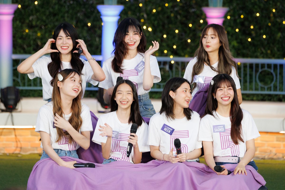 Sorasich8's tweet photo. สองแอดมิน ตามไปเชียร์ BNK48 5th Generation Candidates Special Live
Candidates รุ่น 5 วันที่ 3 สวย ฮา น่ารัก และสนุกมาก ๆ
#Nall #NallBNK48 #Saonoi #SaonoiBNK48 #Arlee #ArleeBNK48 #Jew #Neen #Mint #Lingling #BNK48 #BNK485thGEN_Candidates #BNK485thGeneration #BNK485thGEN_Audition https://t.co/nuvvYdyFTL