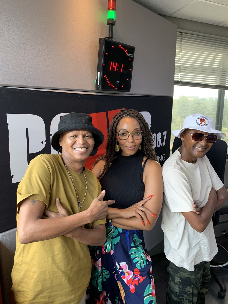 POWER 98.7 tweet media