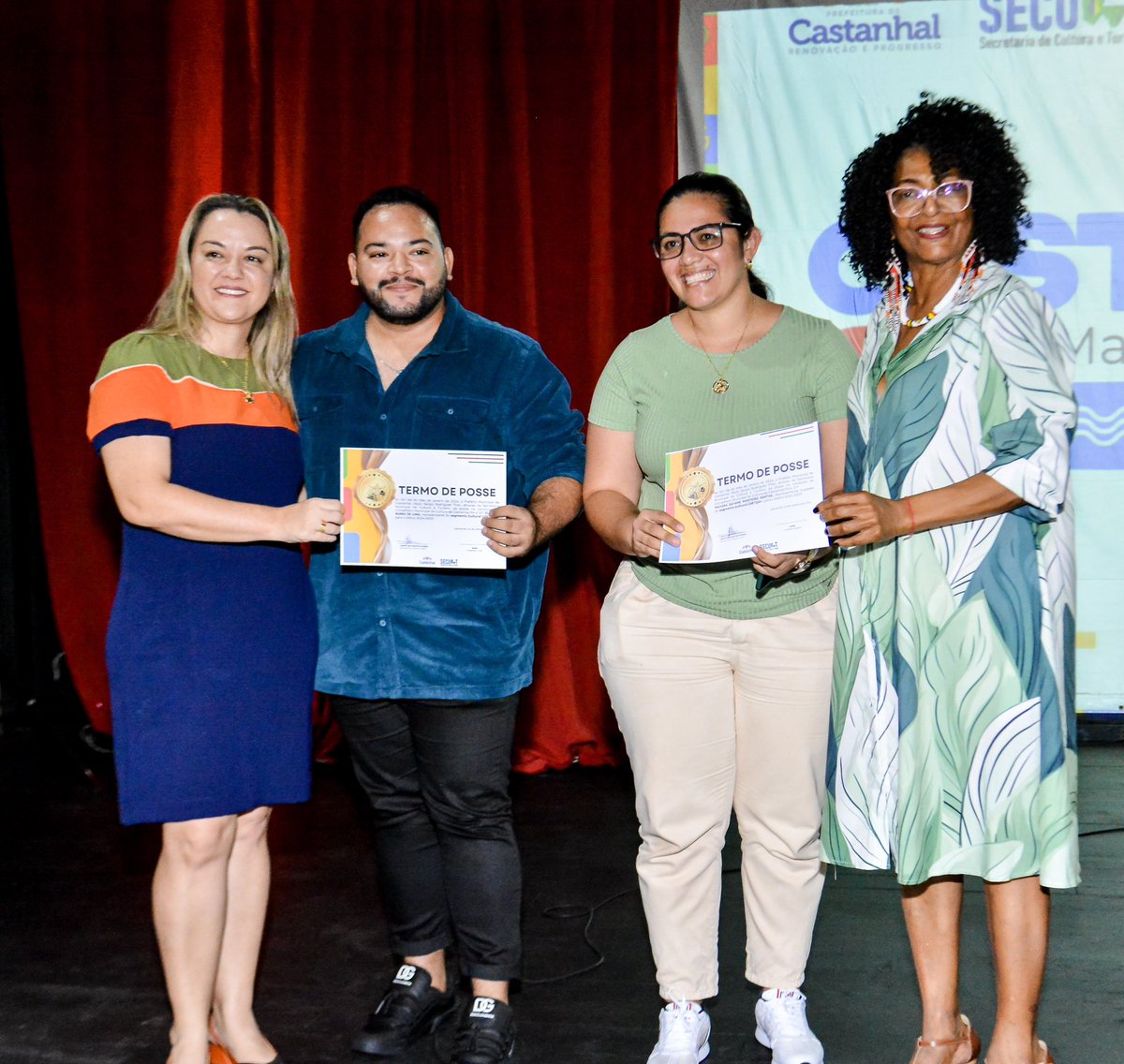 zybnunness's tweet photo. No último dia 24 aconteceu a posse do conselho municipal de cultura de castanhal. Onde fui empossado com um dos conselheiros municipais de cultura e também onde pude prestigiar a merecidíssima homenagem a Soraya Botelho como uma das personalidades culturais de castanhal. https://t.co/RVQT5jWNfk