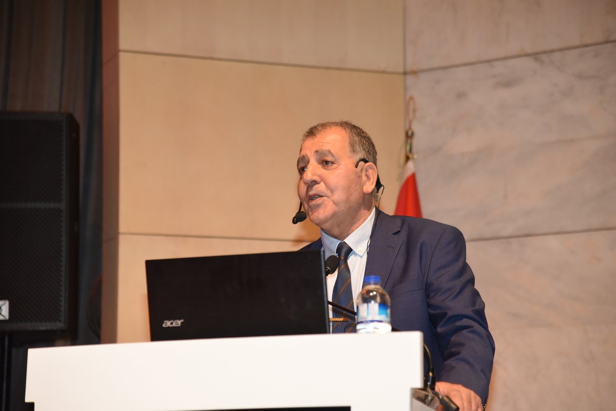konyamem's tweet photo. 1⃣ Deprem gerçeğine dikkat çekmek ve farkındalık oluşturmak amacıyla KTÜ Öğretim Üyesi Prof. Dr. Yaşar Eren tarafından "Ülkemizde ve İlimizde Deprem" konulu konferans verildi.   

@tcmeb @Yusuf__Tekin
@TCKonyaValiligi 
@Konyabuyuksehir 
@u_ibrahim_altay 
@gokhanmurat1 https://t.co/V6fHyByC0b