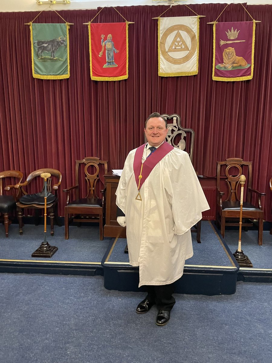 Fantastic installation meeting last night at Scarsdale Chapter 681. Proud to be now on the ladder as 2nd assistant Sojourner and really enjoying the 4th and final step in #freemasonary.
Learn more <a href="/UGLE_GrandLodge/">United Grand Lodge of England</a> 
@DerbysRArchPGC 
<a href="/DerbysFreemason/">Derbyshire Freemasons</a>