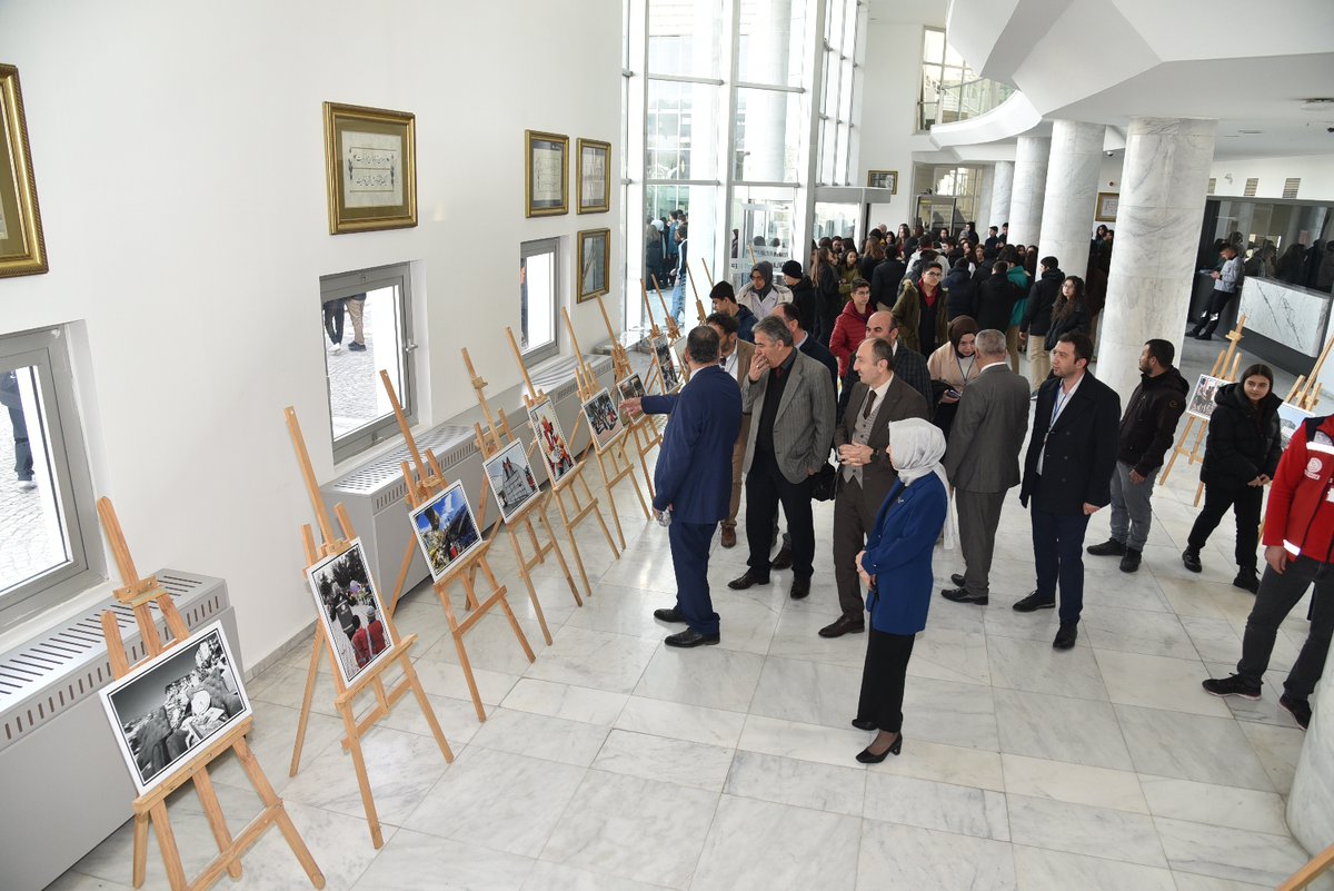 konyamem's tweet photo. 2⃣  Bakanlığımız ve Müdürlüğümüzce deprem bölgesinde yapılan faaliyetler, 6 Şubat 2023 Kahramanmaraş Depremi Fotoğraf Sergisi’nde kamuoyuna sunuldu.

#TürkiyeCumhuriyetininYüzüncüYılı
#BizimOkulumuz
#BaşarmayaHazırım
#Konyamem https://t.co/oYUavhBRAD