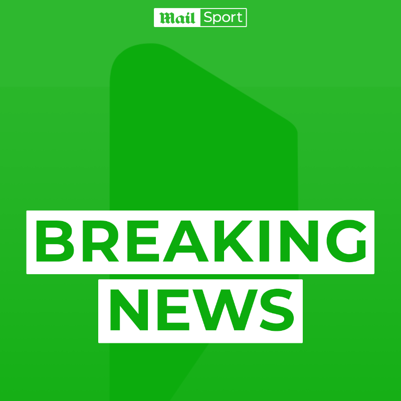MailSport's tweet photo. BREAKING 🚨 

Football set to hand referees a BLUE card - but here's what it means 🟦

It could be used in the FA Cup next season 😱

Read more 👇