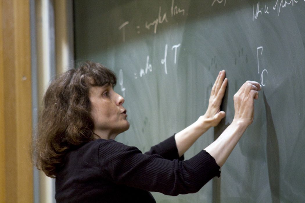 Congratulations to Claire Voisin (IMJ-PRG), laureate of the 2024 Crafoord Prize in Mathematics!
Claire Voisin has been a <a href="/CNRS/">CNRS 🌍</a> Research Director at IHES in 2008 and 2009, and Editor-in-Chief of Publications mathématiques de l'IHES from 2010 to 2019.