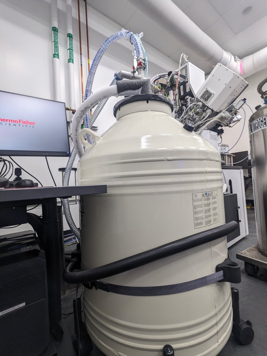 NanoSoftCryoEM's tweet image. Another Extended Operation System installation, this time on a Hydra. More and more folks happy with week-long milling on one fill of LN2, plus with the many extra unique features integrated into our system. #teamtomo #cryoEM #Aquilos #Hydra
nanosoftmaterials.com/product-page/a…
