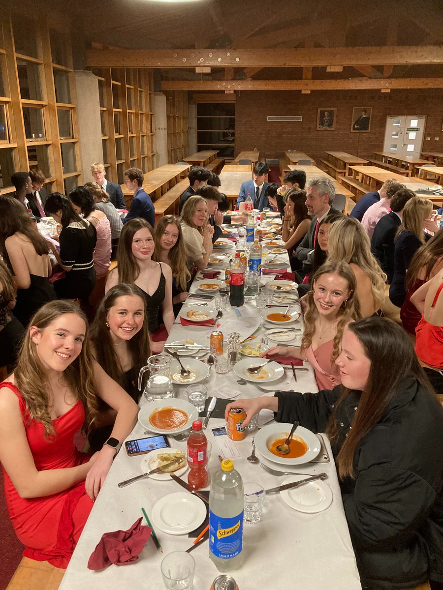 Fifth Form enjoyed their 'End of trial exams' celebratory meal in style on Saturday night with a formal dinner and some table art. 🎨 💃 🕺 

#DeanCloseWeekend #DeanCloseCelebration #DeanCloseFifthForm #DeanCloseSenior #DeanCloseFun  #DeanCloseCommunity #DistinctlyDeanClose