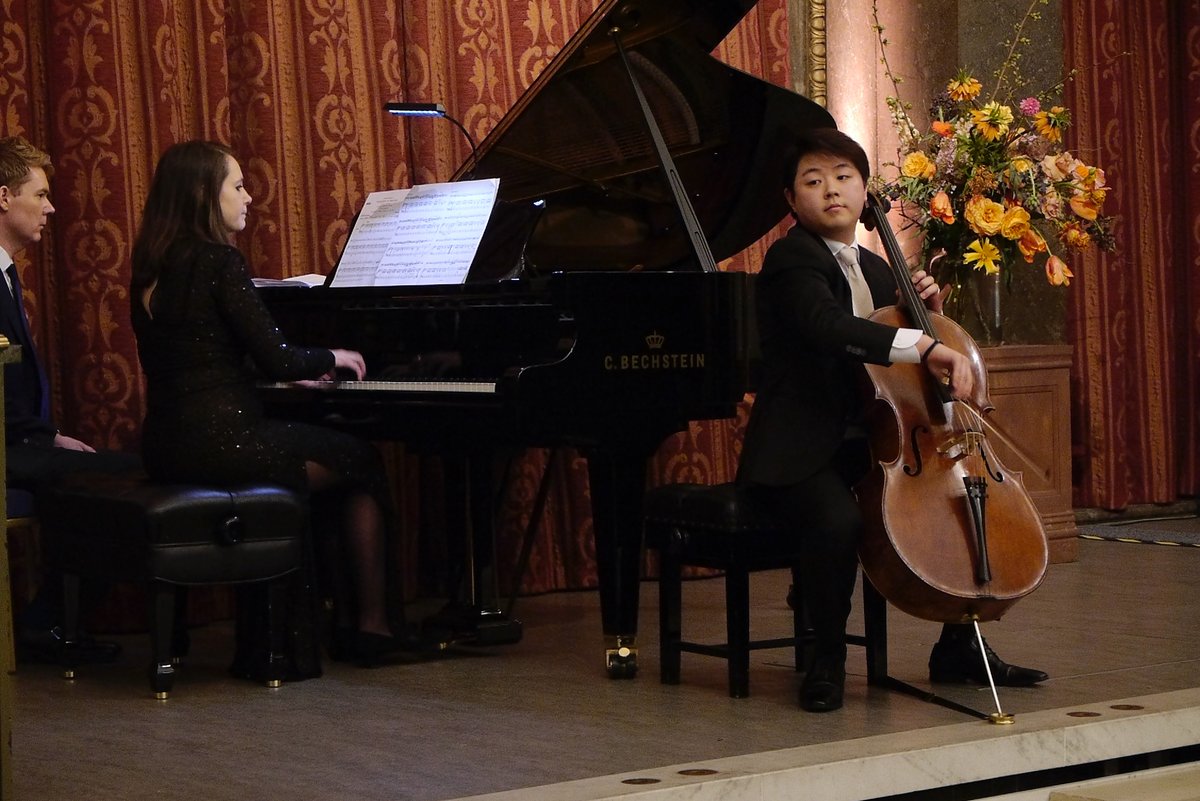 The AMF Awards application window will open on Monday 25 March. See website for details: australianmusicfoundation.com/award-applicat…