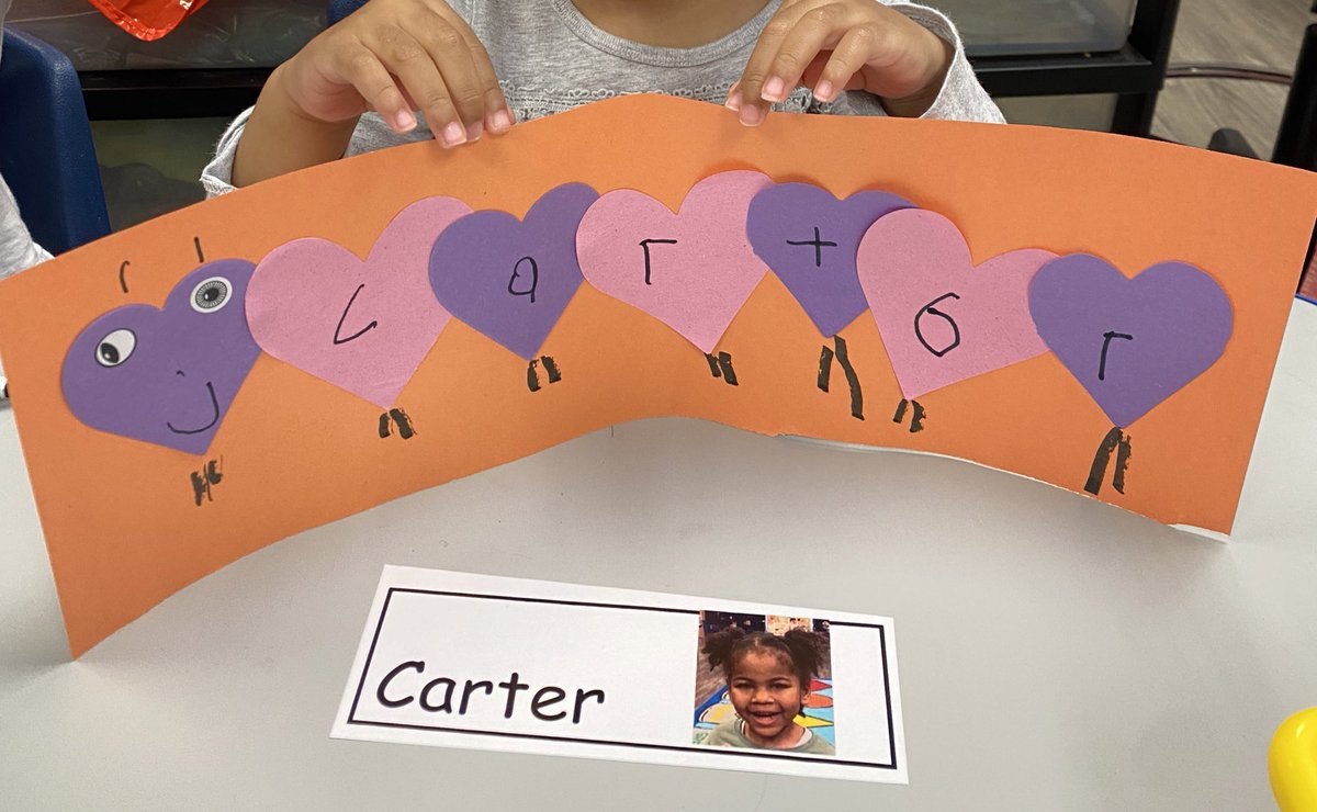 npinilla1's tweet photo. #Prek3 #RISD #writing #ABpattern #Valentines 🥰💜 #WorldClass @ForestLnAcademy https://t.co/hpOdktk99d