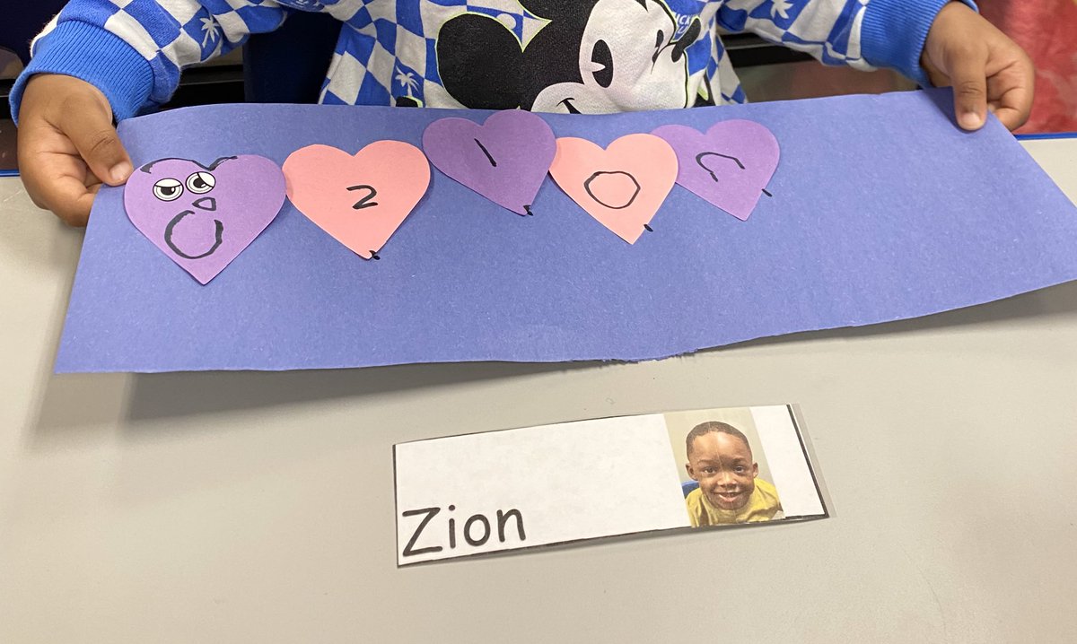 npinilla1's tweet photo. #Prek3 #RISD #writing #ABpattern #Valentines 🥰💜 #WorldClass @ForestLnAcademy https://t.co/hpOdktk99d