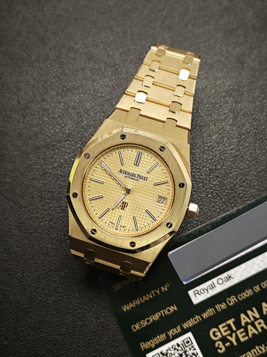 AP Yellow Gold Jumbo Extra-Thin 
40th Anniversary Edition 👨‍🎨