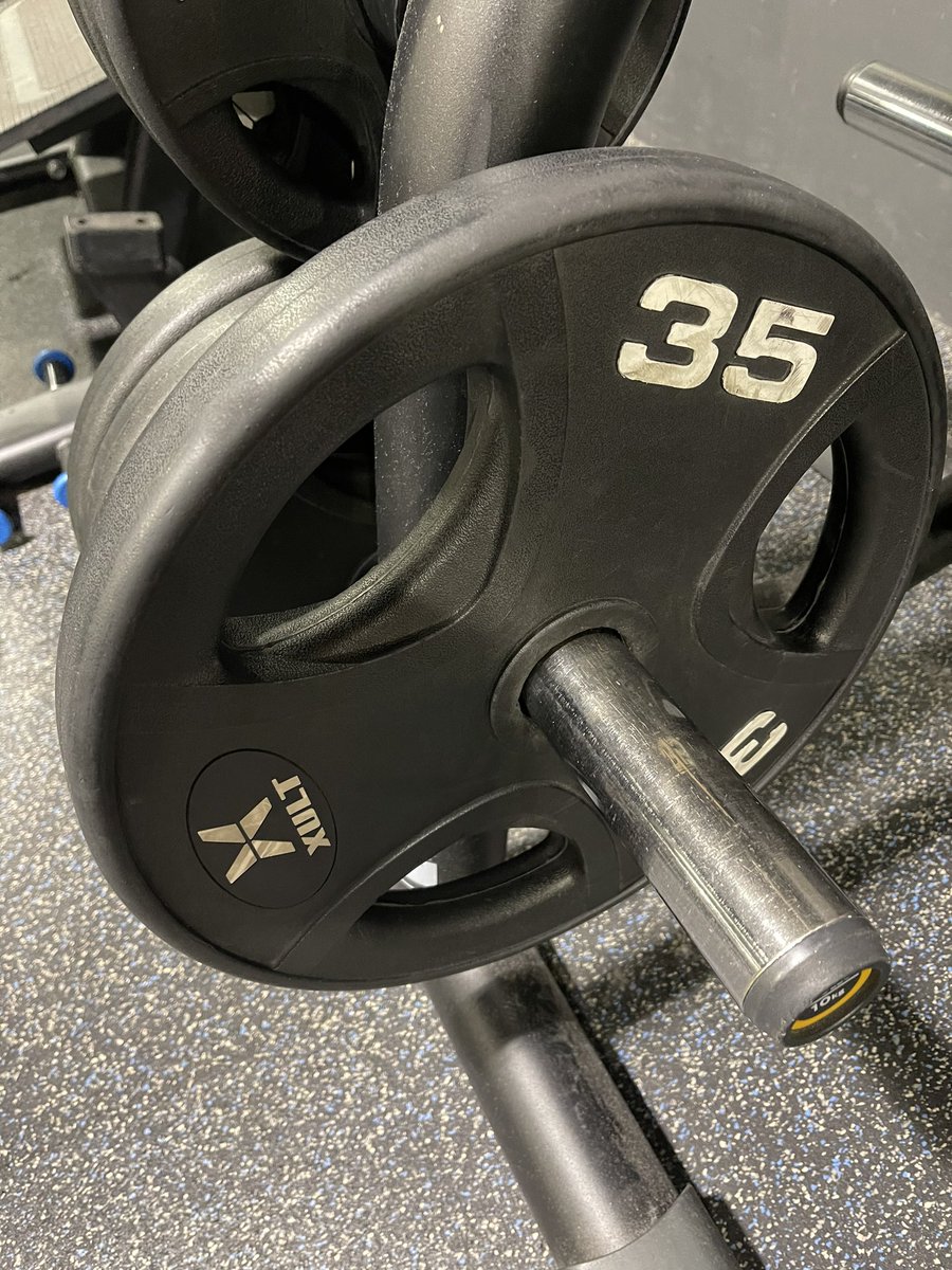 The rare 35 lbs plate.

Retweet for good luck! 🍀