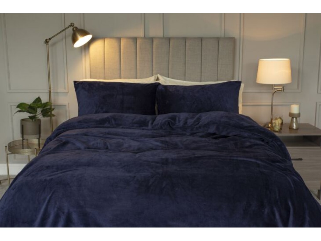 LandmarkLinen's tweet photo. Its staying cold by the looks of things for Feb, so never been a better time to get a Heat Holders Duvet set.  Super warm &amp; tog rated 📷📷
Snuggle up and stay cosy right through the coldest winter nights with this beautiful thermal duvet sets
#homewaresonline #homewaresonline https://t.co/TGckS7CPE7