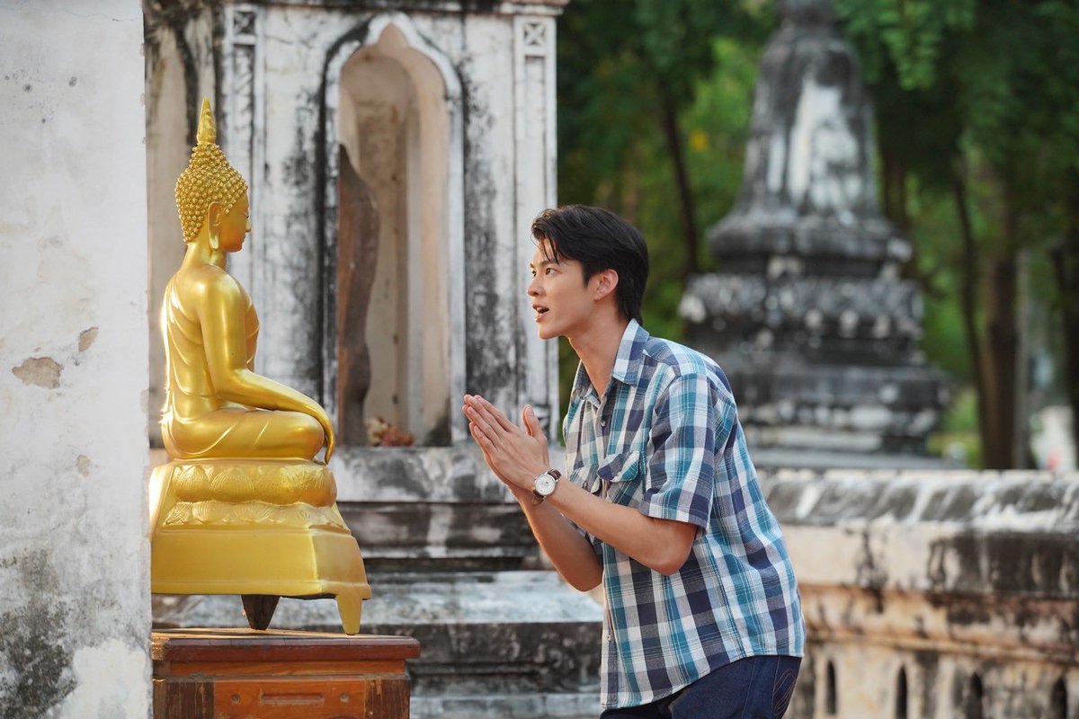 nichameen8's tweet photo. รถซื้อแกงจะไปแรงเท่าพี่อุ้มพระได้ไง 
ต่อให้ขับรถนะเนี่ย  #รักท่วมทุ่งEP14 https://t.co/KvjtoIFjlu