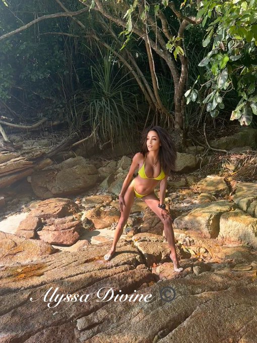 #IslandBabe #Sunkissed 👙A bit of a Bali &amp; Malaysia - lil taster COMING SOON!! LOTS of #Filth #PureIslandKindEnergy<a href="/tag/islandbabe"class="tags">#IslandBabe</a><a href="/tag/sunkissed"class="tags">#Sunkissed</a><a href="/tag/filth"class="tags"><span>#filth</span></a><a href="/tag/pureislandkindenergy"class="tags"><span>#pureislandkindenergy</span></a>