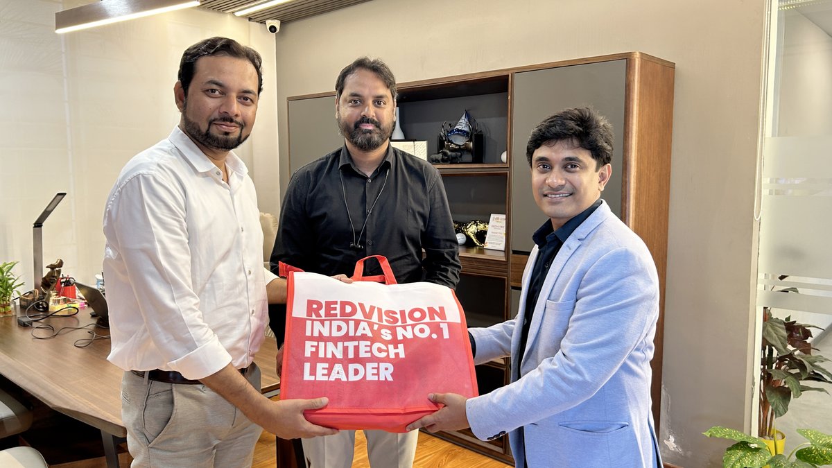 redvisionindore's tweet image. An insightful rendezvous with Mr. Sadique Neelgund, Founder, Director of #NetworkFP &amp;amp; our CEO Mr. Zahiruddin Babar.
Team #REDVision had a great time discussing industry insights, future plans &amp;amp; NFP Regional Summit 2024, happening on 9th Feb at Marriott, Indore.