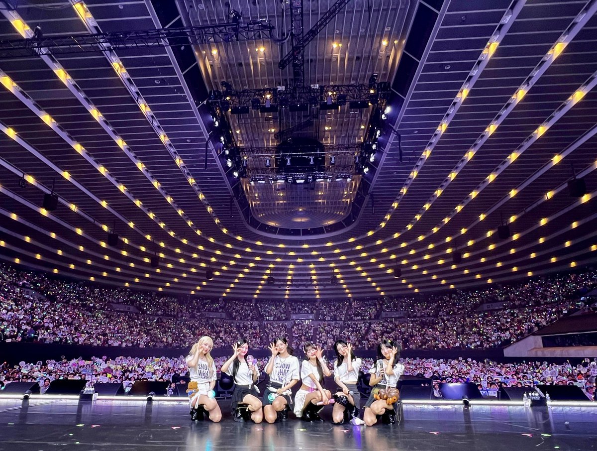 ● IVE SHOW WHAT I HAVE' IN JAPAN スタジャン L 240805 IVE The 1st World Tour 'Show What I Have' In Japan Tokyo