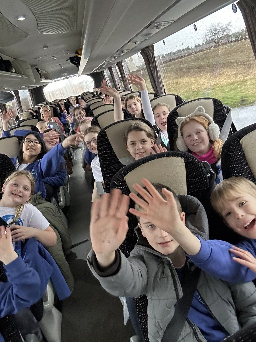We’re on our way! We can’t wait to get singing! 🎶 @WilberfossPS @MrsR_wfoss @MrsP_WFoss @YVconcerts #wpscurriculum #music