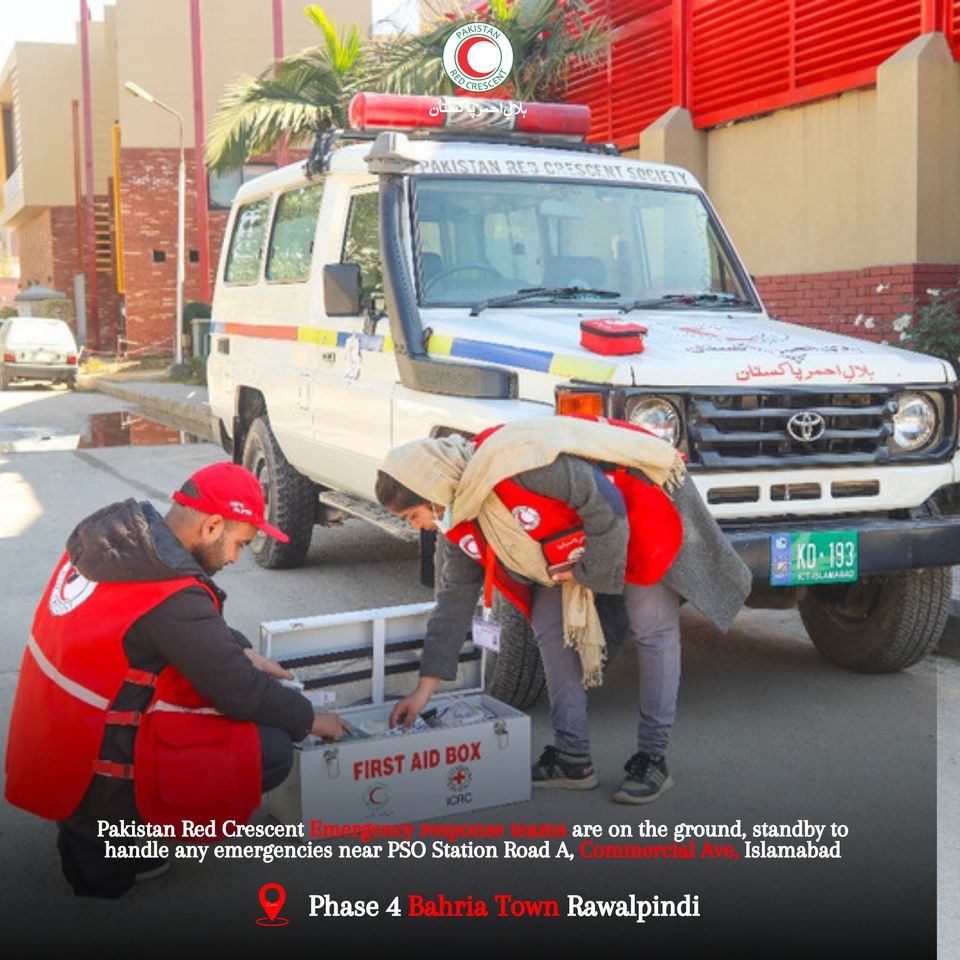 PRC_official's tweet photo. Phase 4, Bahria Town Rawalpindi__  Pakistan Red Crescent Emergency response teams are on the ground, standby to handle any emergencies near PSO Station Road A, Commercial Ave, Islamabad.

Humanity comes first - Ensuring safety and support for all.

#PRCS #EmergencyResponsePRCS https://t.co/zYBzoypJjb