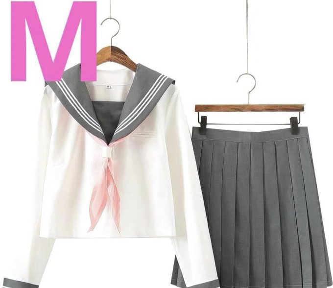 Xではこちらの清楚系制服が1番人気❤️ 教えてくださってありがとう🥰  Instagramでは2枚目も人気だったの&hellip;😌 https://t.co/4DO4jPFiSF