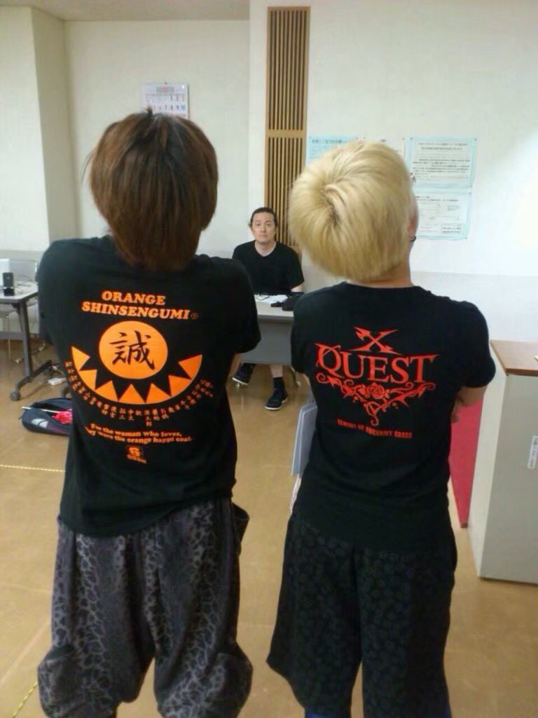 udamap's tweet photo. なついやつでてきた
こうせい君とみきお君
#ワタシ8年くらい金髪だったねそういえば
#XQUEST
#6番シード
#ベニクラゲマン https://t.co/aHJVsNlKBt
