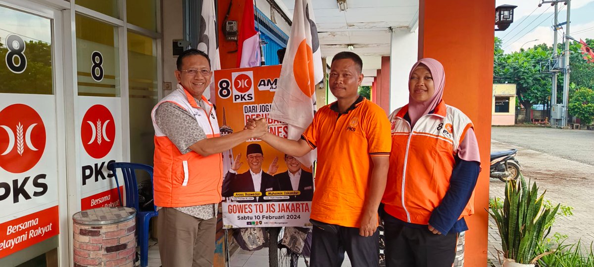 Budi Muhammad Mustafa Sambut Kedatangan Pasutri Gowes Yogyakarta-Jakarta Untuk Hadiri Kampanye AMIN dlvr.it/T2TJkw