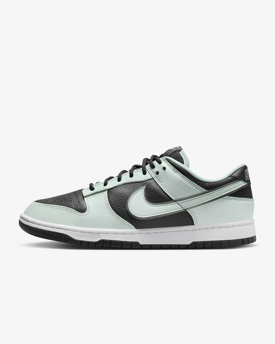 SOLELINKS's tweet photo. Ad: Nike Dunk Low dropping at 7am PT/10am ET

Light Smoke Grey => https://t.co/ap2pOuCWDs

Dark Smoke Grey/Barely Green => https://t.co/sj9X6PiBj2 https://t.co/3x6Zr09f5Q