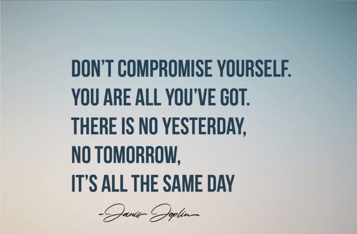 YoAngiecake30's tweet photo. Good morning! Positive vibes , whatever you gotta get done or do! You got this💯👸🏽🤴🏾 https://t.co/XKtq7iPeqC