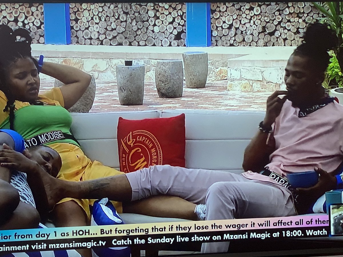 _papaghost's tweet photo. Chilling with the fam 

PAPAGHOST CALM CHAOS 
#papaghost #bbmzansi https://t.co/PBDLdRF98R