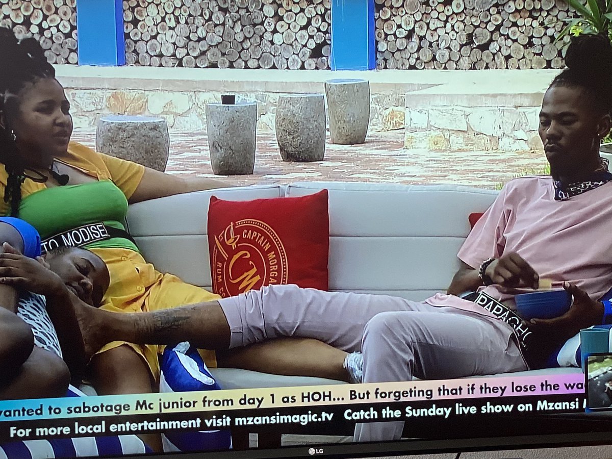 _papaghost's tweet photo. Chilling with the fam 

PAPAGHOST CALM CHAOS 
#papaghost #bbmzansi https://t.co/PBDLdRF98R