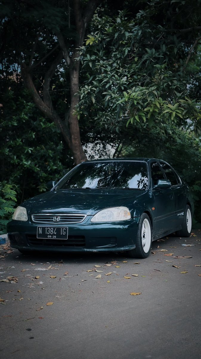EjazAS's tweet photo. Kek baru aja 3 bulan lalu bilang “ya Allah kapan ya ada mobil” ehh udah ada di depan mata aja , Masya Allah , terima kasih ya Allah , lewat bossku sekaligus sahabatku yang sudah super baik belikan saya mobil impian saya ini . Semoga Allah balas ya gan 😘😘🚀 https://t.co/kmJxdMhalO