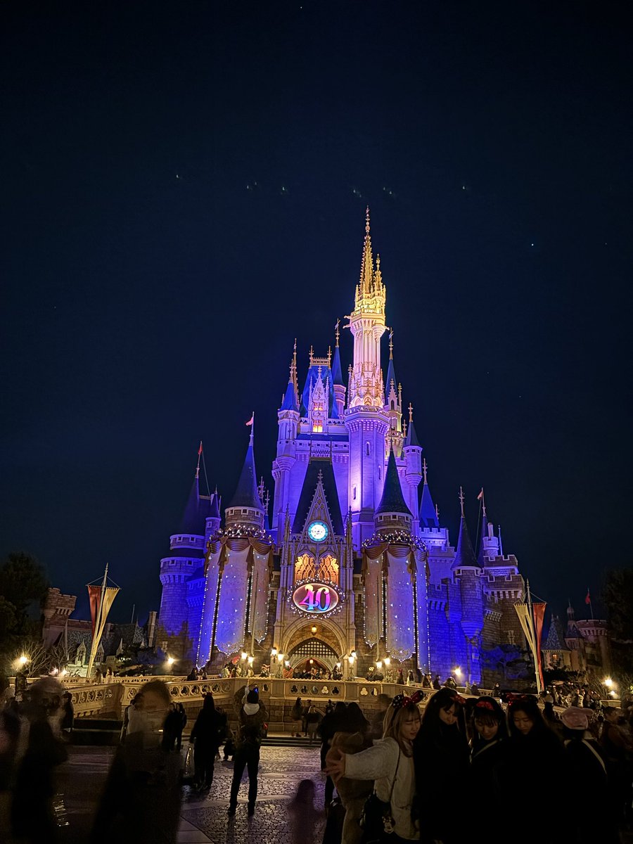 S24lightning's tweet photo. デズニーランド楽しかった
明日はデズニーシーや(ง ˙˘˙ )ว https://t.co/bFy14Dfcob
